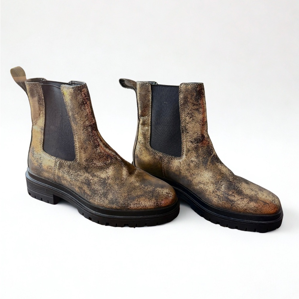 LAUREN Ralph Lauren Corinne Chelsea Boot Gold Metallic and Black Size 9